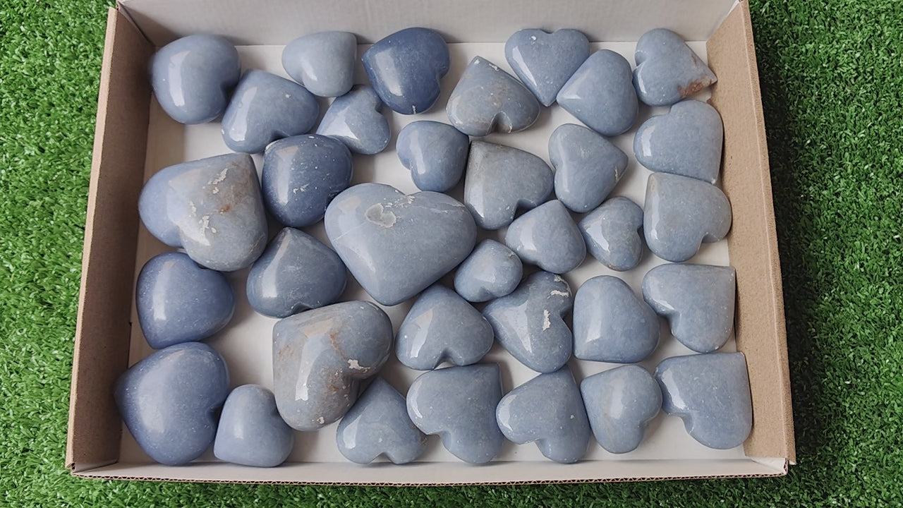 Load video: 34 pc angelite heart