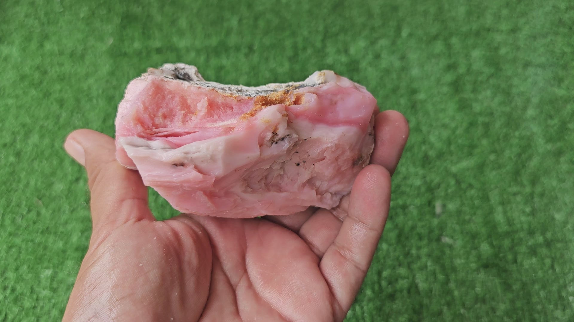 Load video: Pink Opal rough (1 pc)