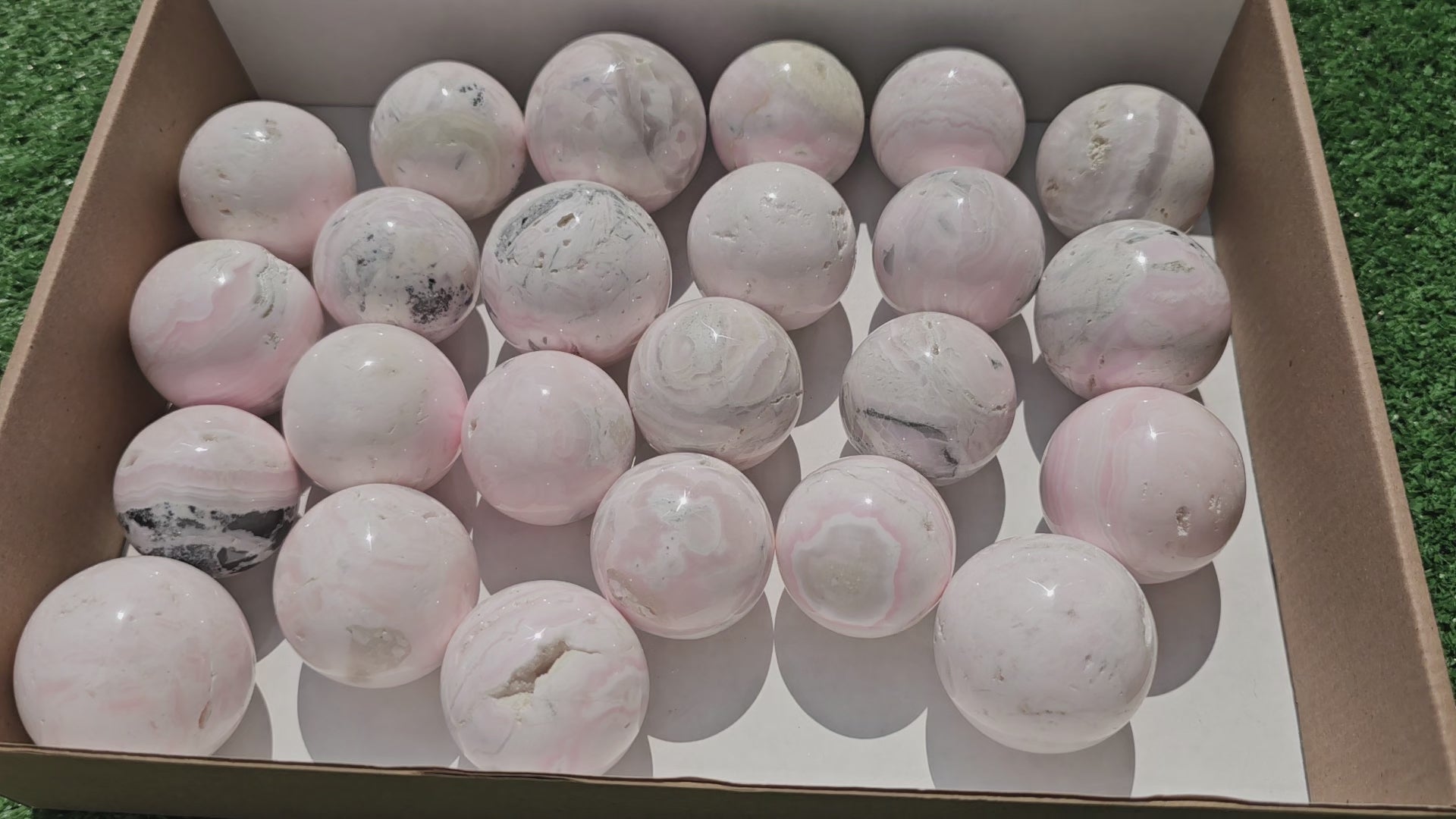 Load video: Lot 24 Spheres Mangano calcite drusy**