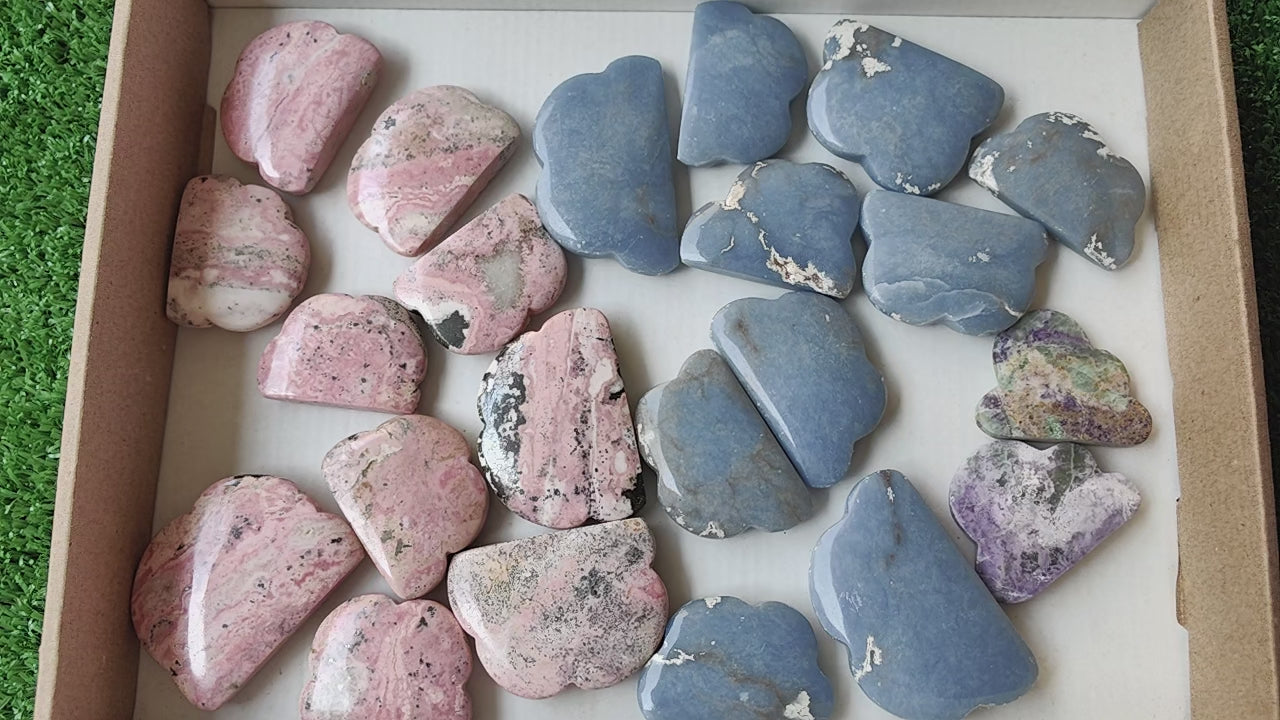 Load video: Lot 22 pc mixted clouds