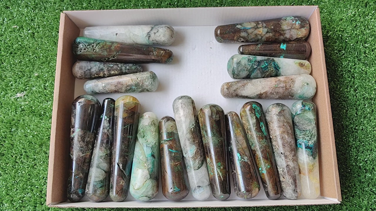 Load video: Lot 19 pcs Chrysocolla Quantum Quattro Wand