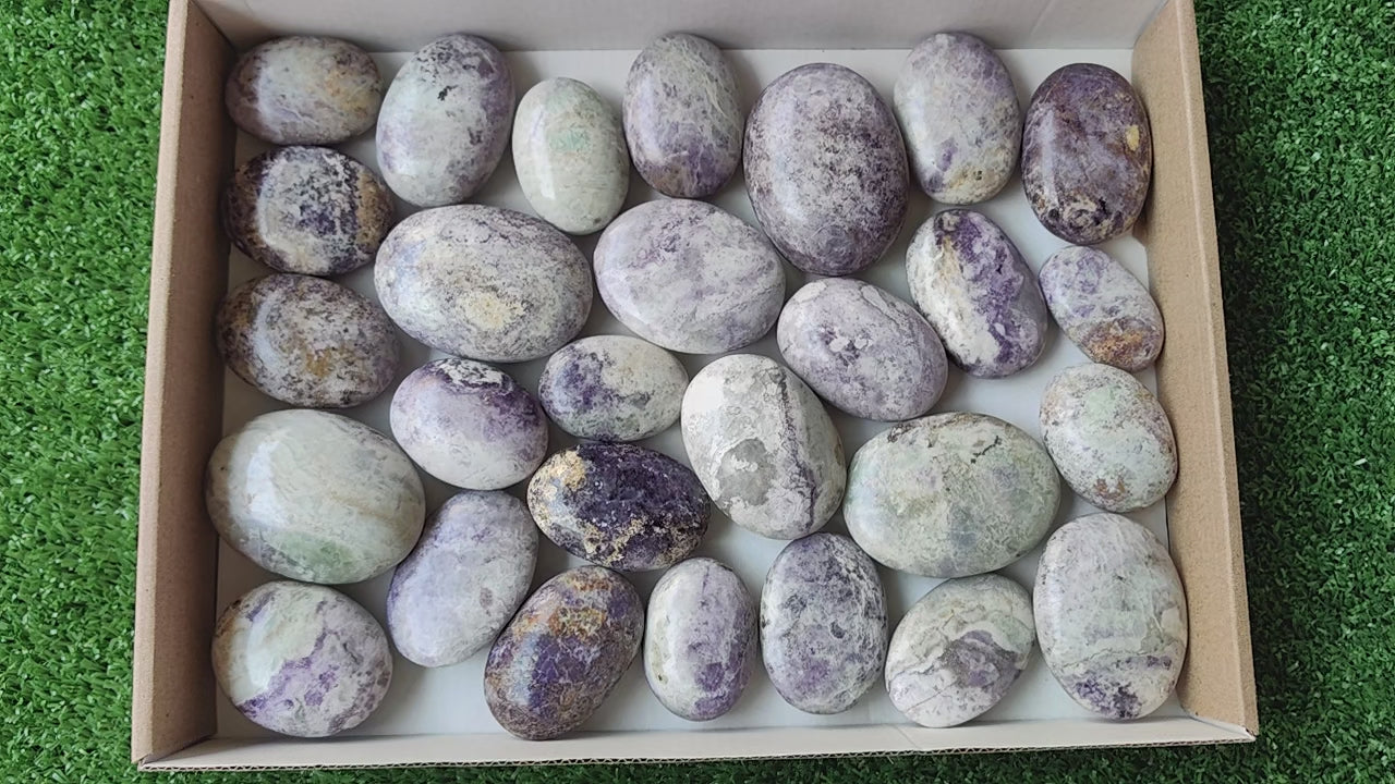 Load video: 28 pc bolivianite palms
