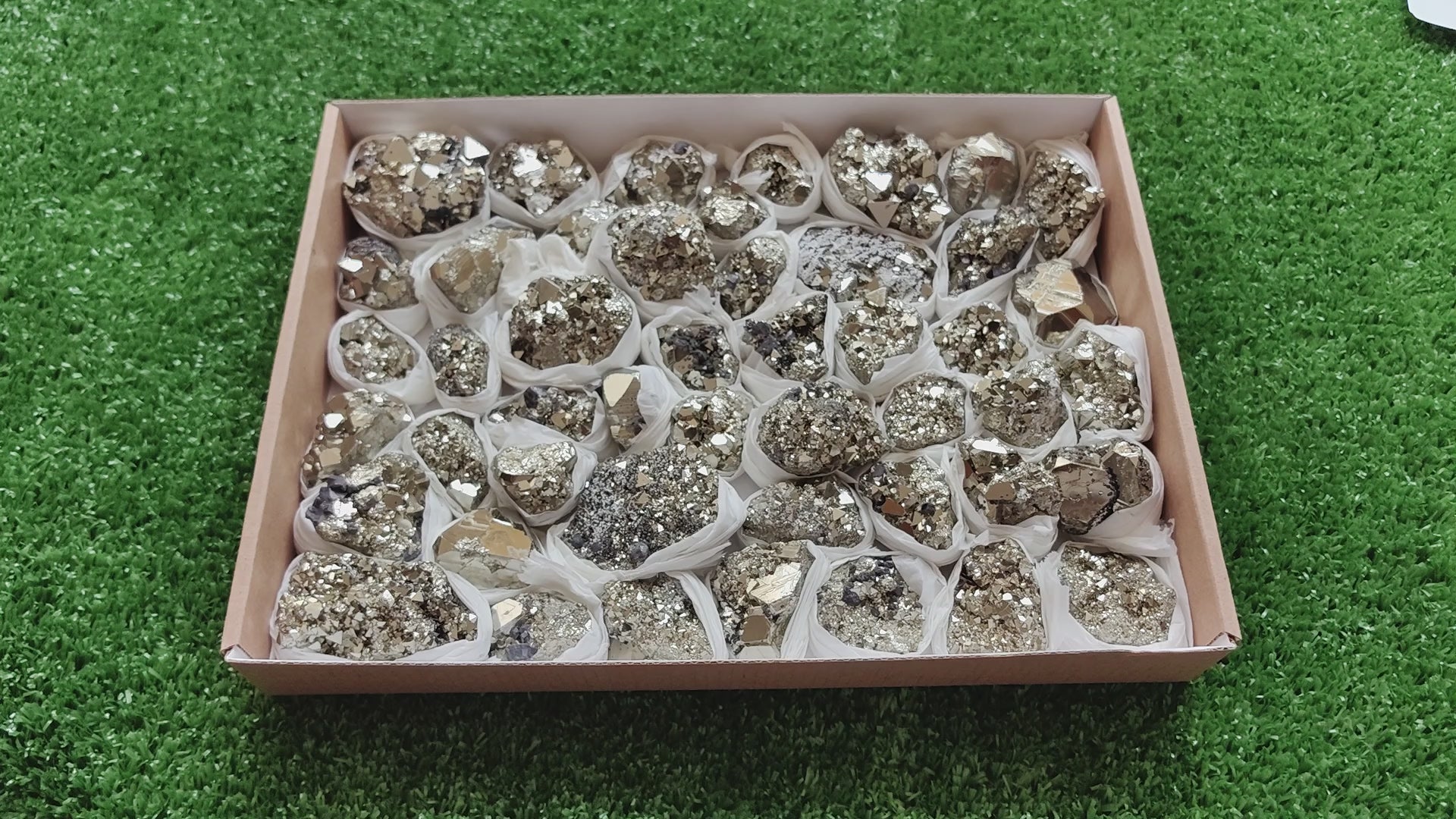 Load video: Box pyrite Octahedral