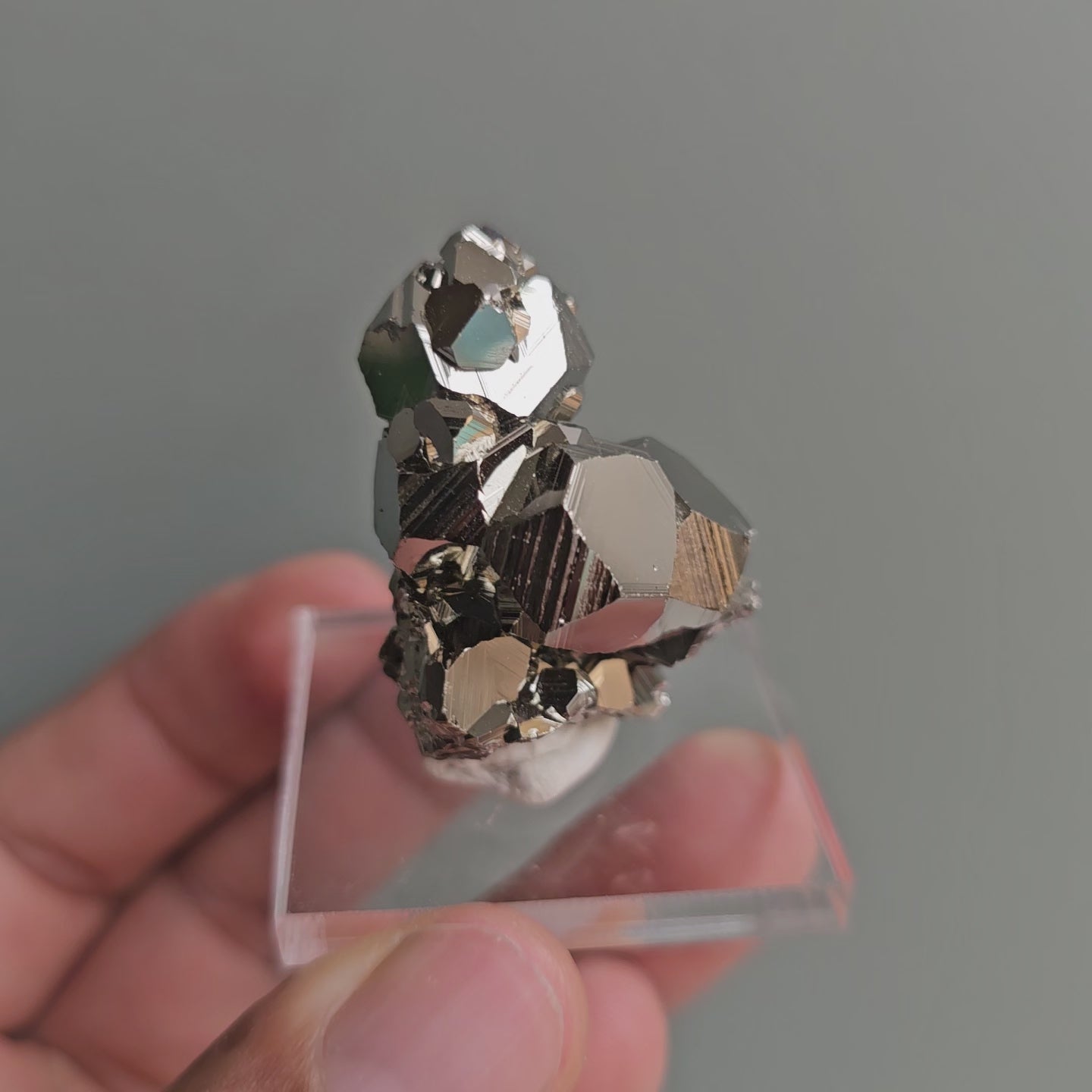 Load video: pyrite octahedral