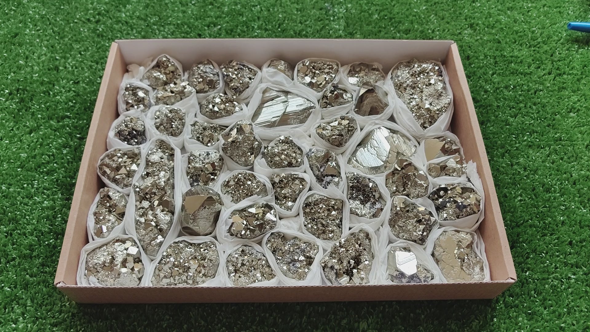 Load video: Box pyrite Octahedral