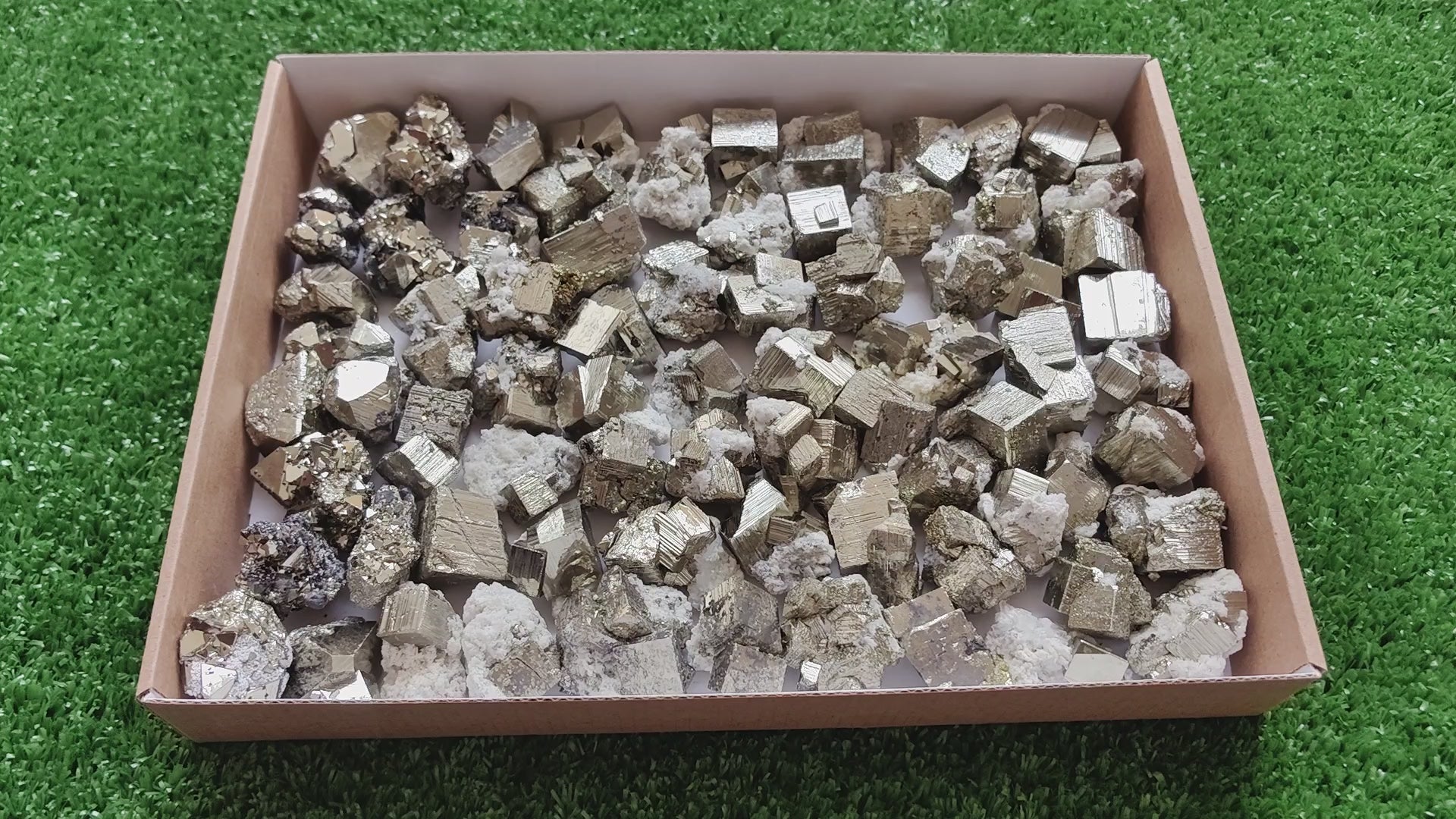 Load video: Box pyrite cubic