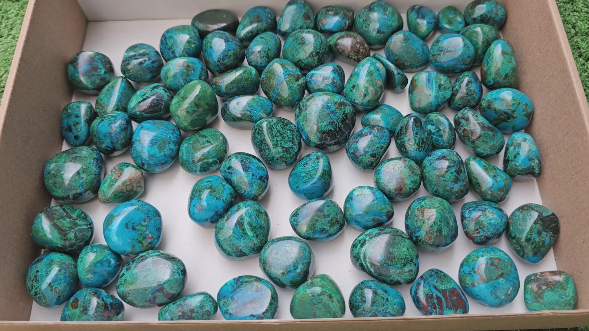 Load video: Lot 2 kg Tumbled Chrysocolla***