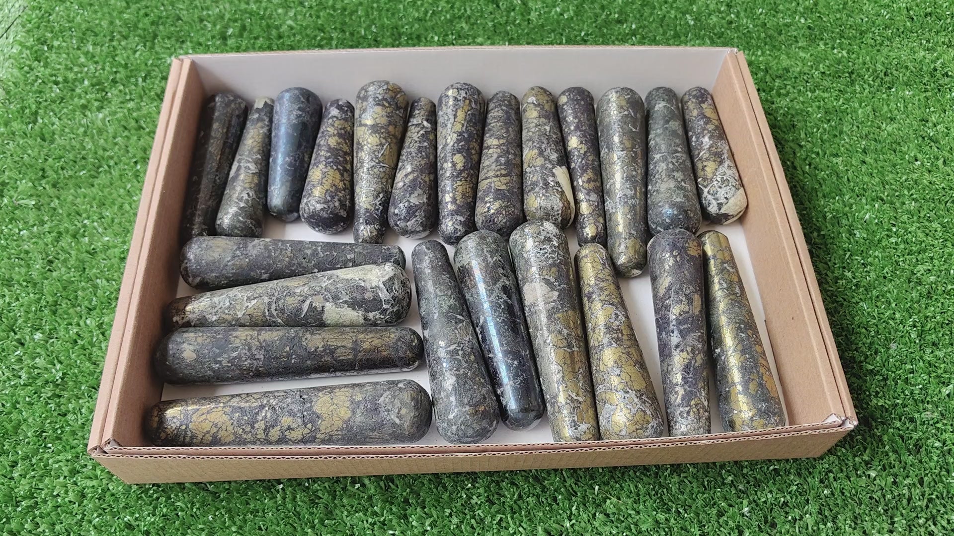 Load video: Lot 23 pcs Covellite Wands*