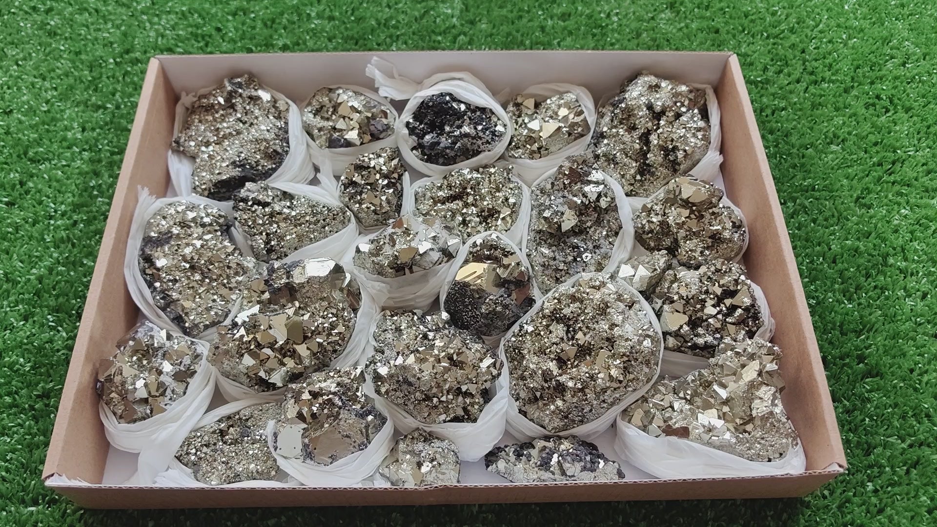 Load video: Box pyrite Octahedral