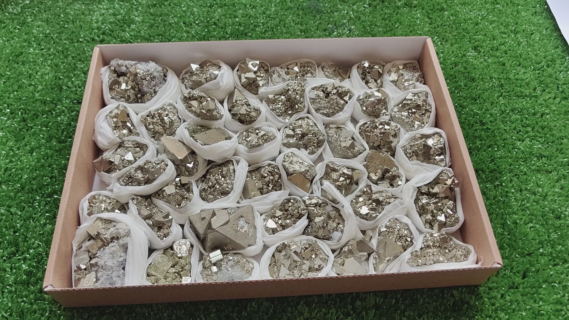 Load video: Box pyrite Octahedral