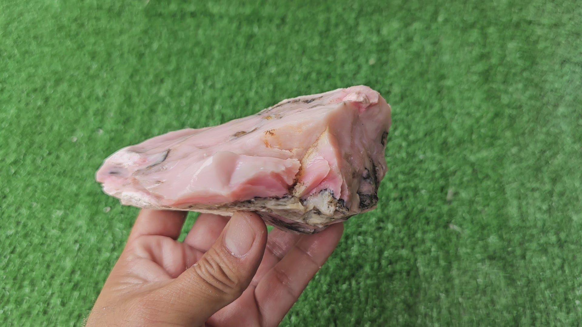 Load video: Pink Opal rough (1 pc)