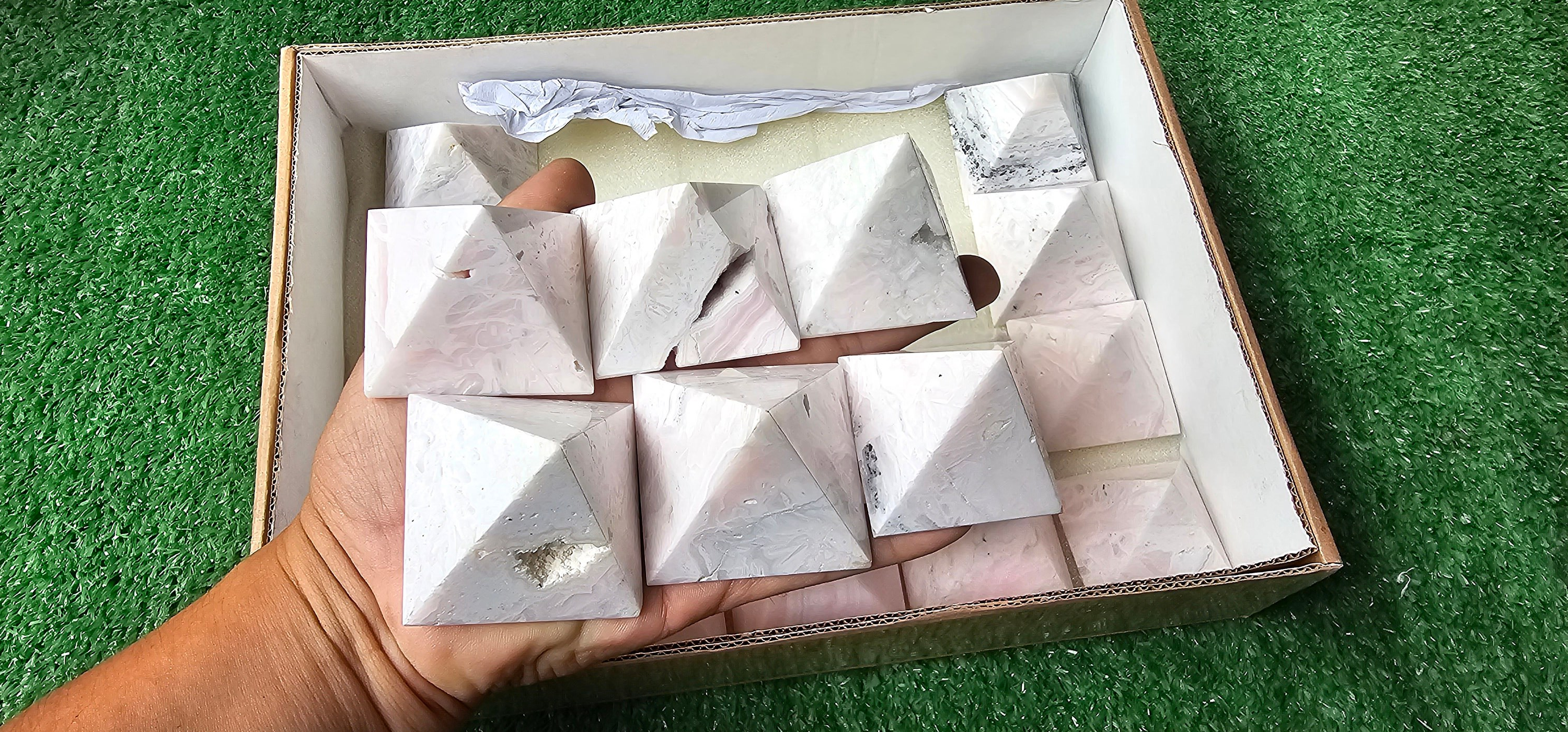 Lot 20 Mangano Calcite Pyramid